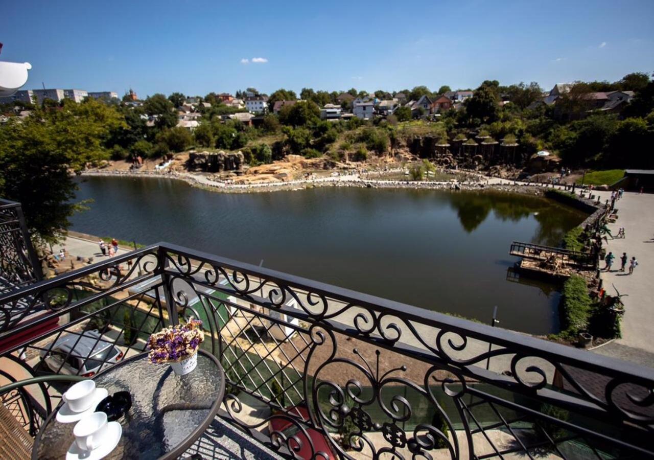 Готель River House อูมาน ภายนอก รูปภาพ
