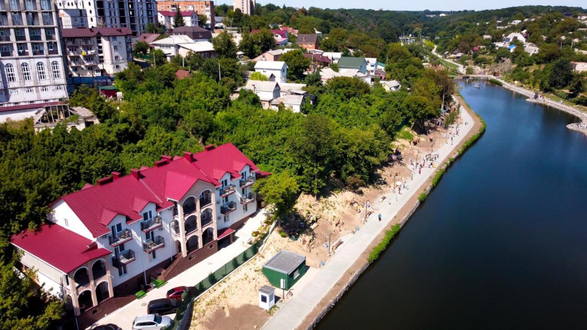 Готель River House อูมาน ภายนอก รูปภาพ
