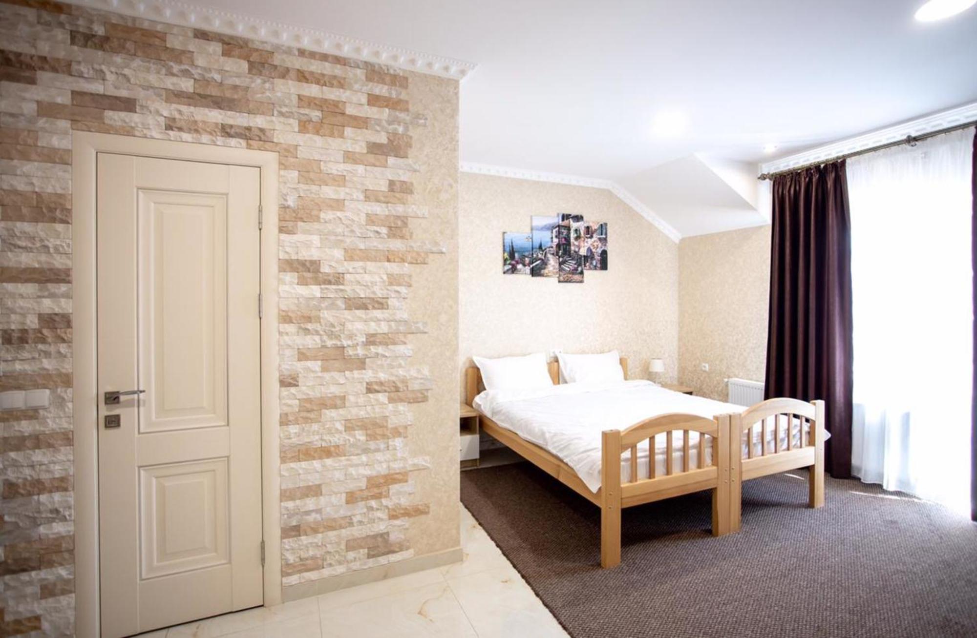 Готель River House อูมาน ภายนอก รูปภาพ