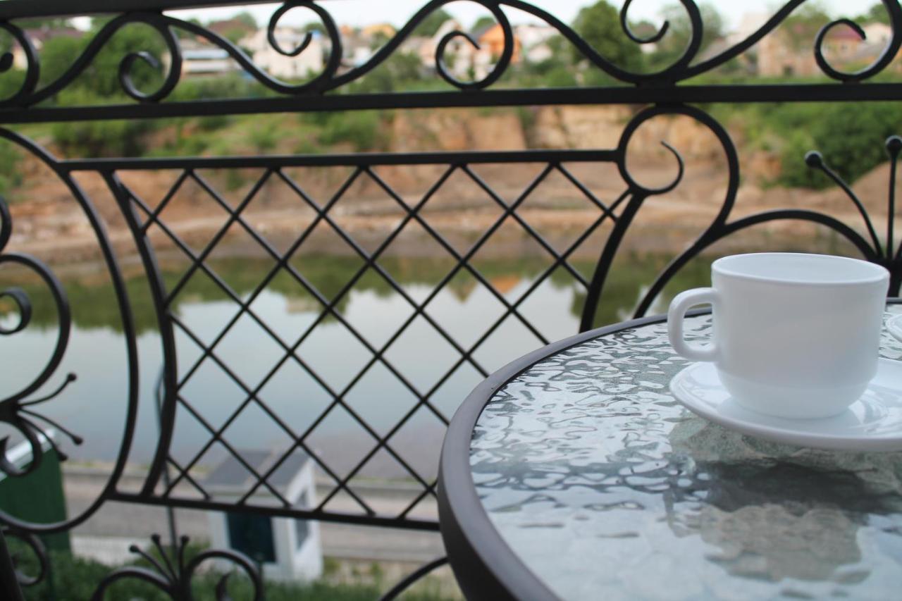 Готель River House อูมาน ภายนอก รูปภาพ